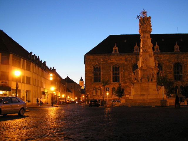 51 Budapešť, Hradní vrch, náměstí sv.Trojice (Szentháromság tér), 05.07.11